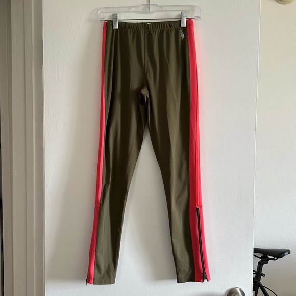 Free People FP Movement Green/Pink Stripe Zipper Side Leggings size Small EUC - Picture 6 of 12